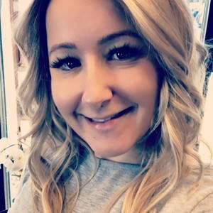 Meet your Posher, Sanela